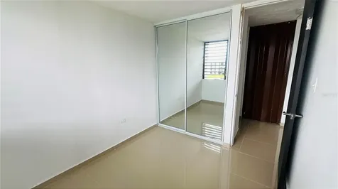 B-2 Ave Pontezuela Apt 3-b Condominio Pontezuela I Carolina PR 00983