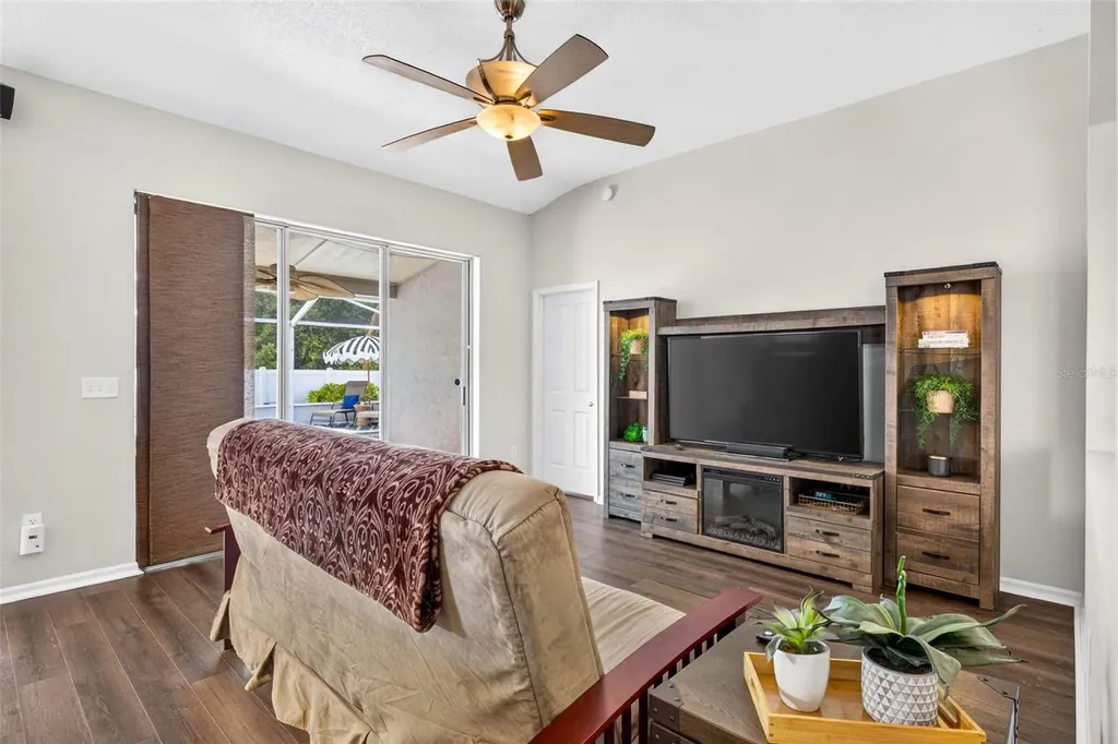 29454 Crossland Drive Wesley Chapel FL 33543