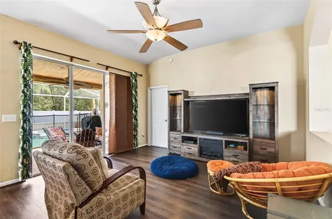 29454 Crossland Drive Wesley Chapel FL 33543