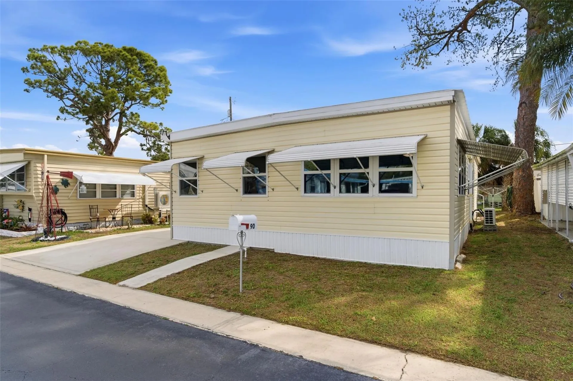 7803 46th Avenue N St Petersburg FL 33709