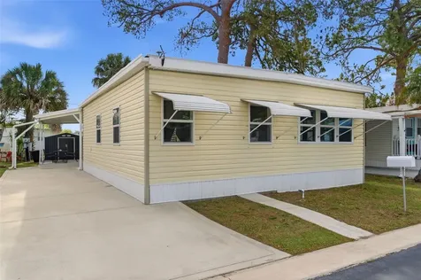 7803 46th Avenue N St Petersburg FL 33709