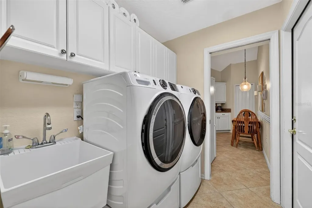 2189 Oak Forest Lane Palm Harbor FL 34683