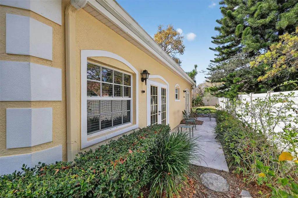 2189 Oak Forest Lane Palm Harbor FL 34683
