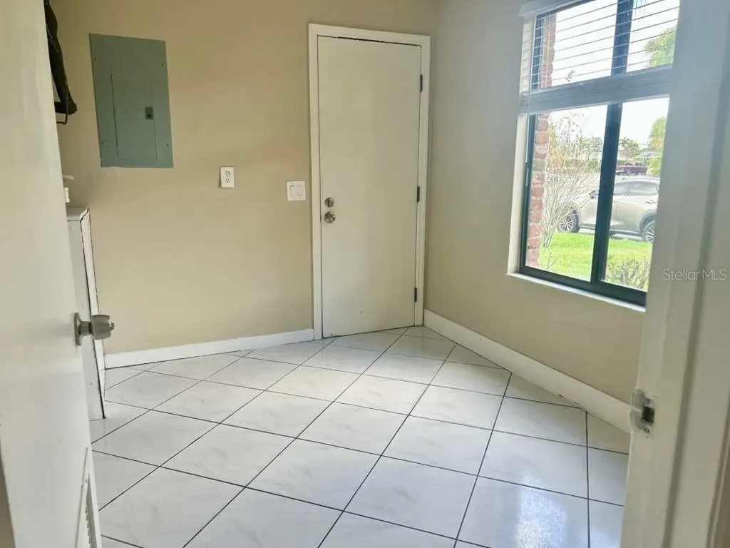 9217 NW 49th Place Sunrise FL 33351
