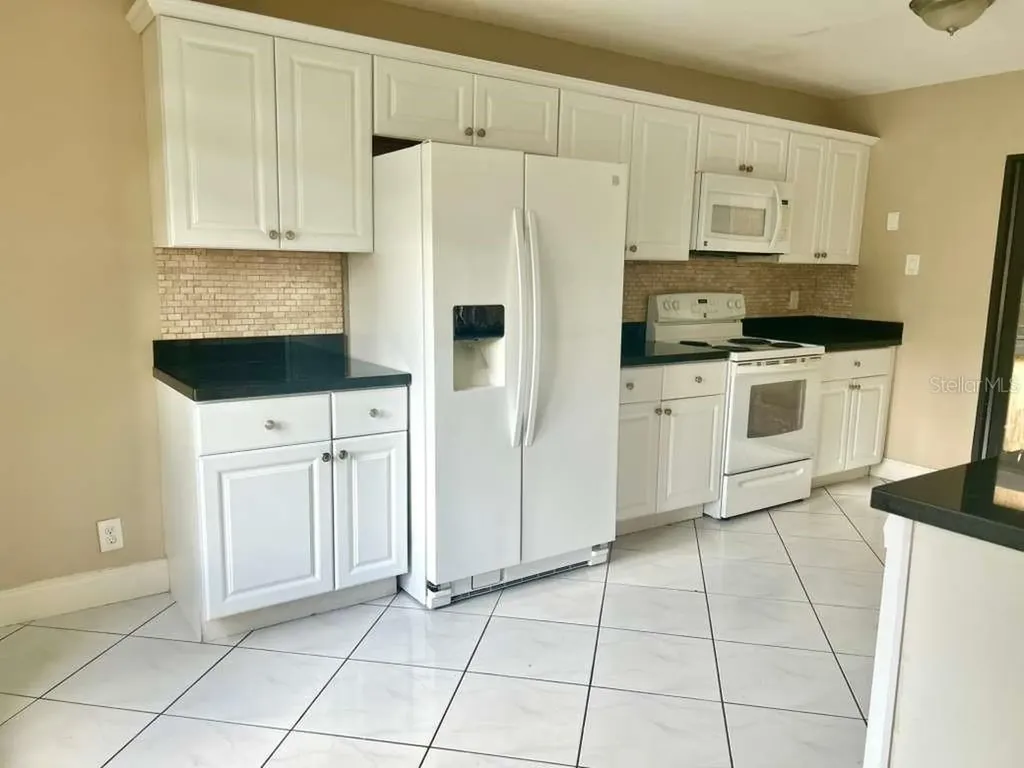 9217 NW 49th Place Sunrise FL 33351