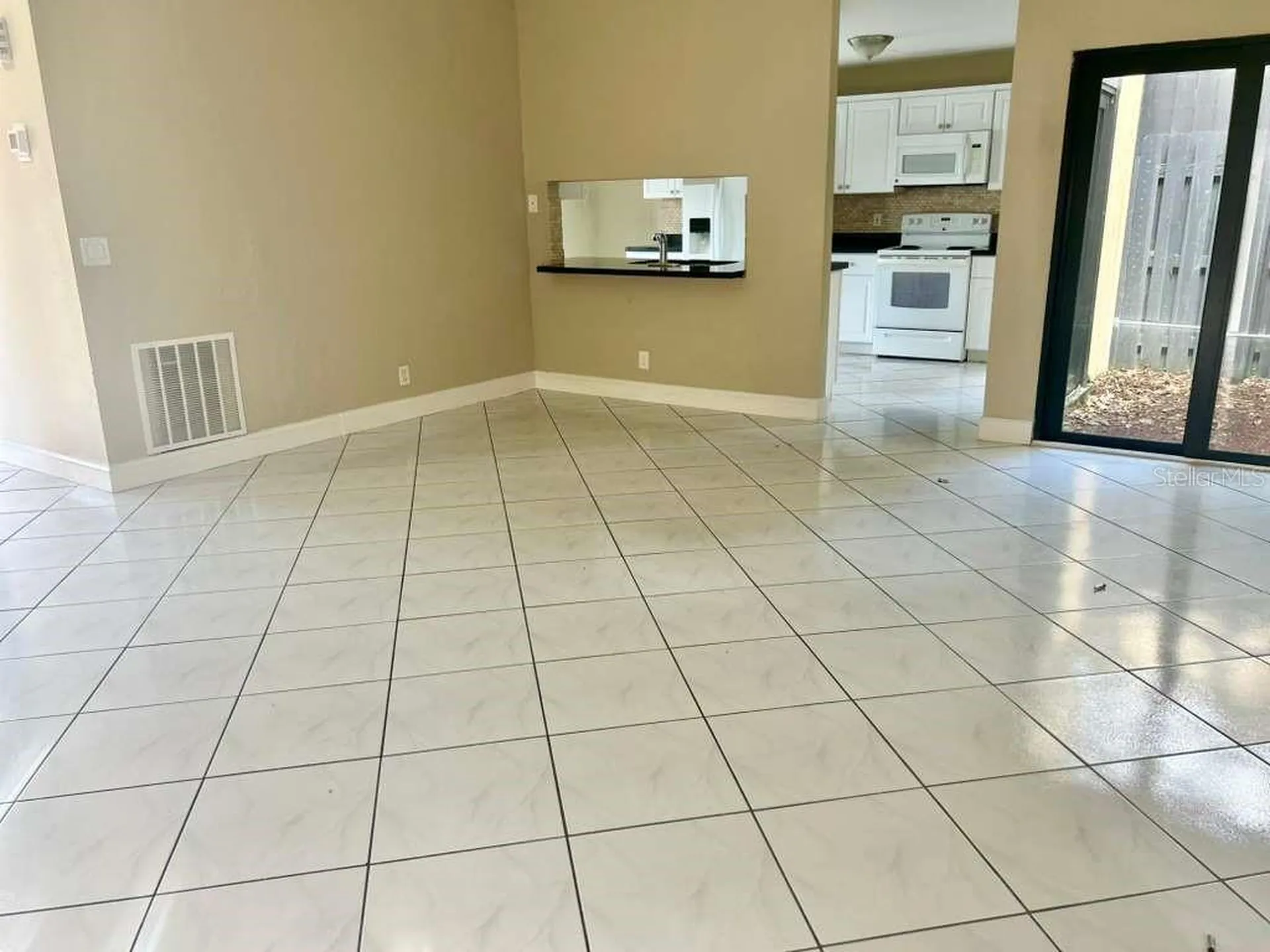 9217 NW 49th Place Sunrise FL 33351
