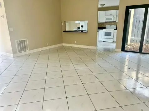 9217 NW 49th Place Sunrise FL 33351