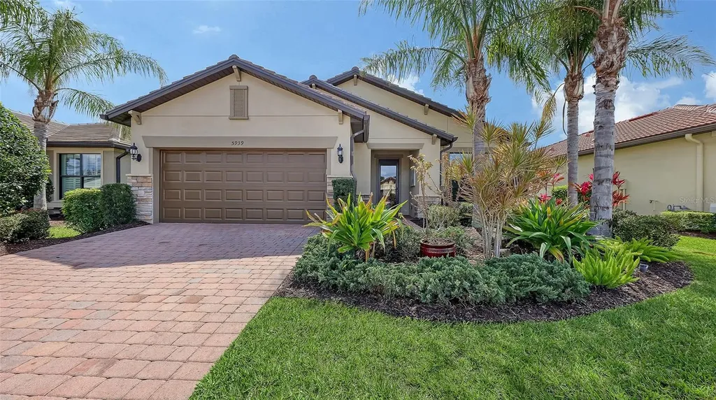 5939 Caspian Tern Drive Sarasota FL 34238