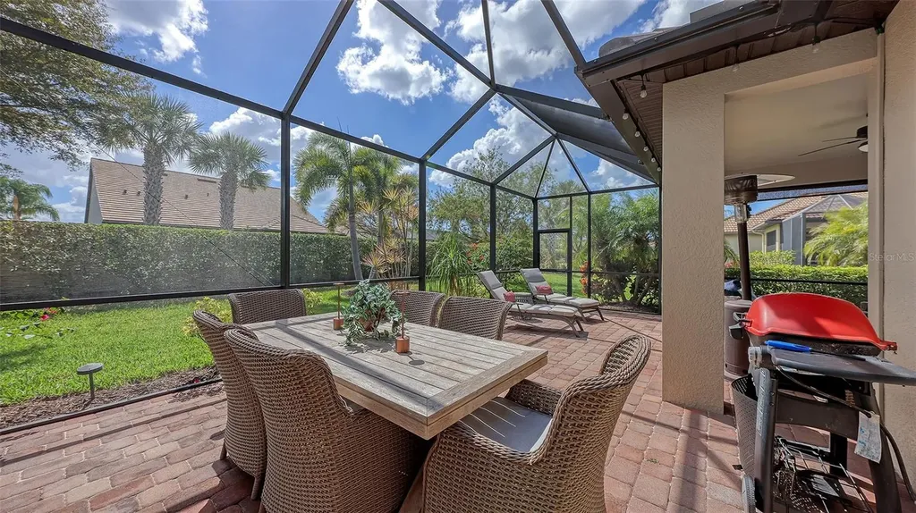 5939 Caspian Tern Drive Sarasota FL 34238