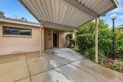 5019 Village Gardens Drive Sarasota FL 34234