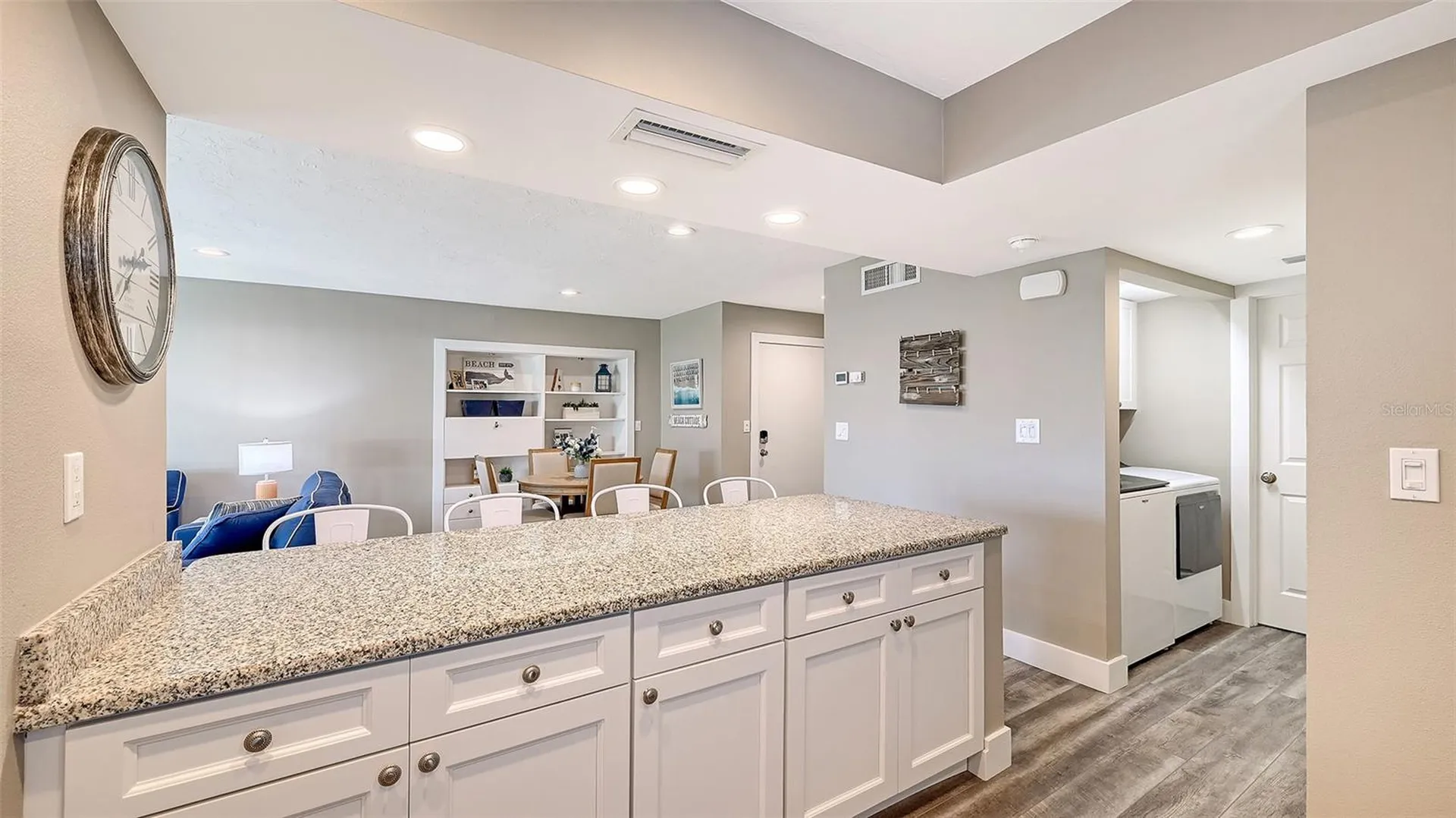 1050 W Peppertree Lane Sarasota FL 34242