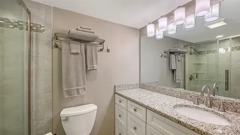 1050 W Peppertree Lane Sarasota FL 34242