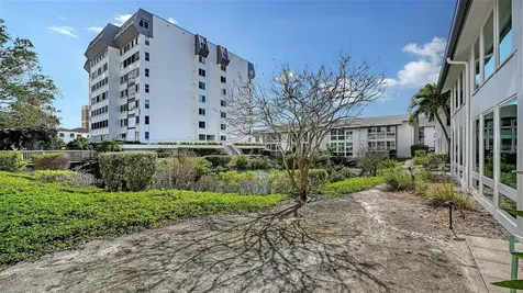 1050 W Peppertree Lane Sarasota FL 34242
