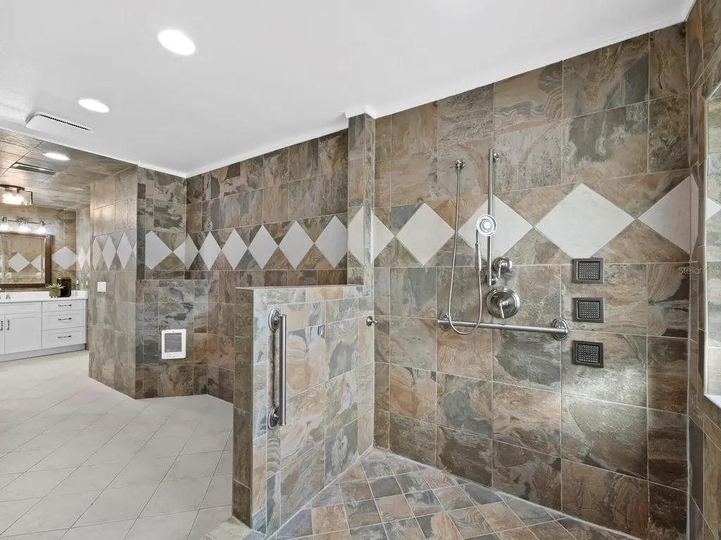 951 Contento Street Siesta Key FL 34242