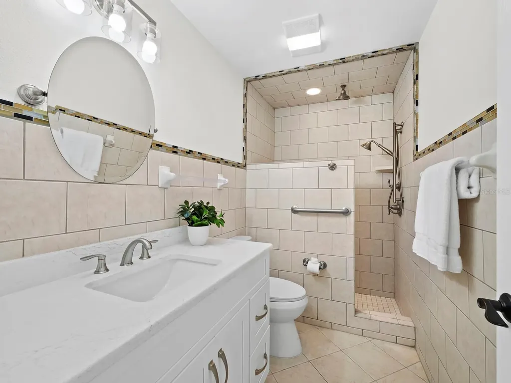 951 Contento Street Siesta Key FL 34242