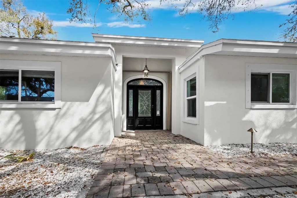 951 Contento Street Siesta Key FL 34242