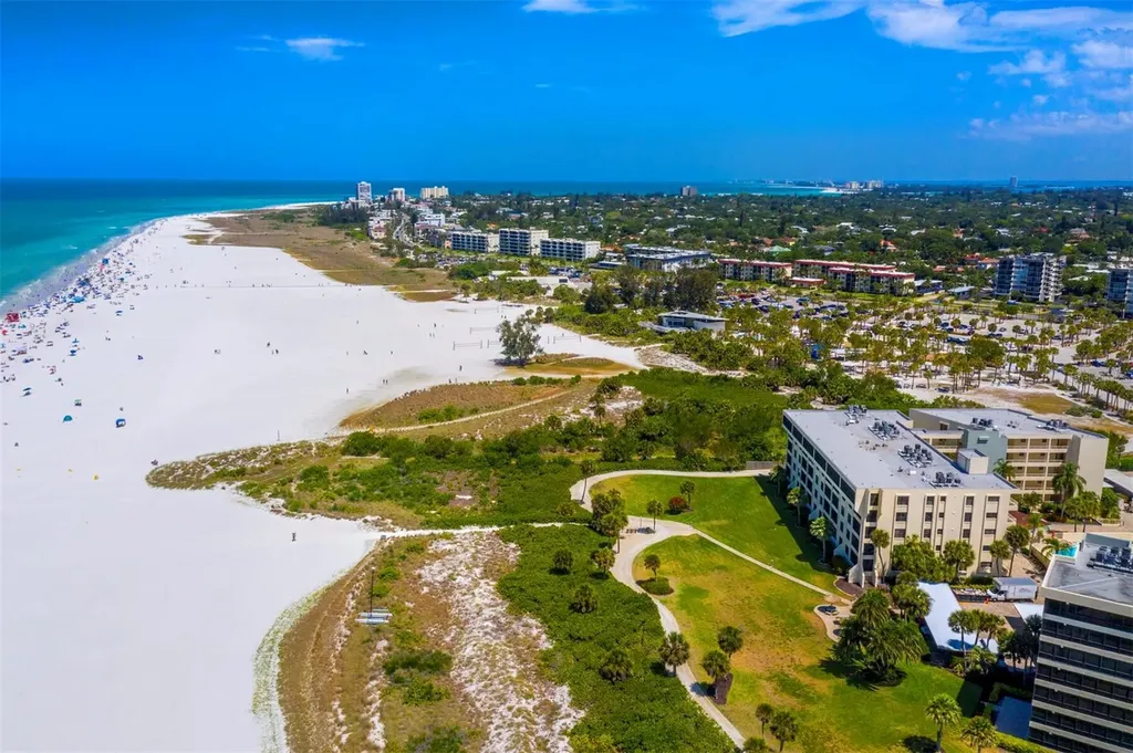 951 Contento Street Siesta Key FL 34242