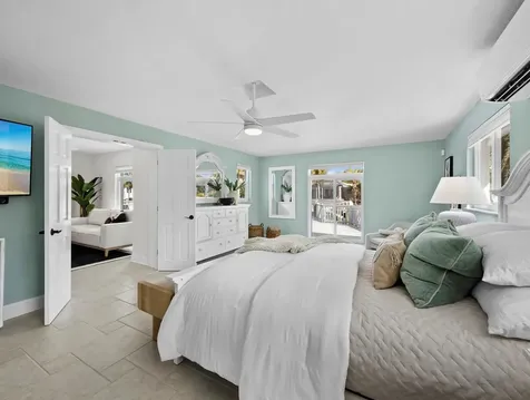 951 Contento Street Siesta Key FL 34242