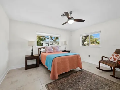 951 Contento Street Siesta Key FL 34242