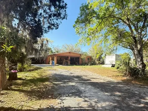 4858 Troydale Road Tampa FL 33615
