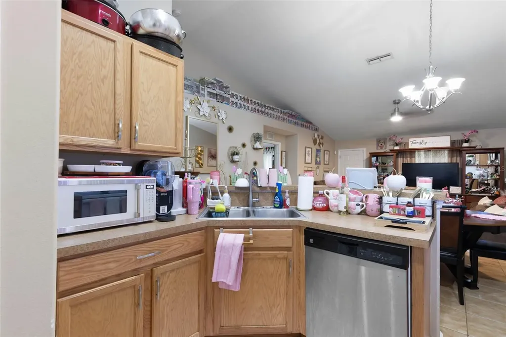 18 Regina Lane Palm Coast FL 32164