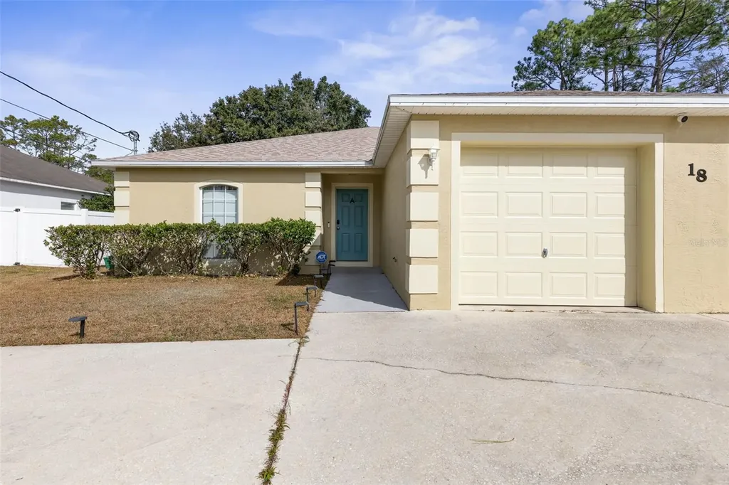 18 Regina Lane Palm Coast FL 32164