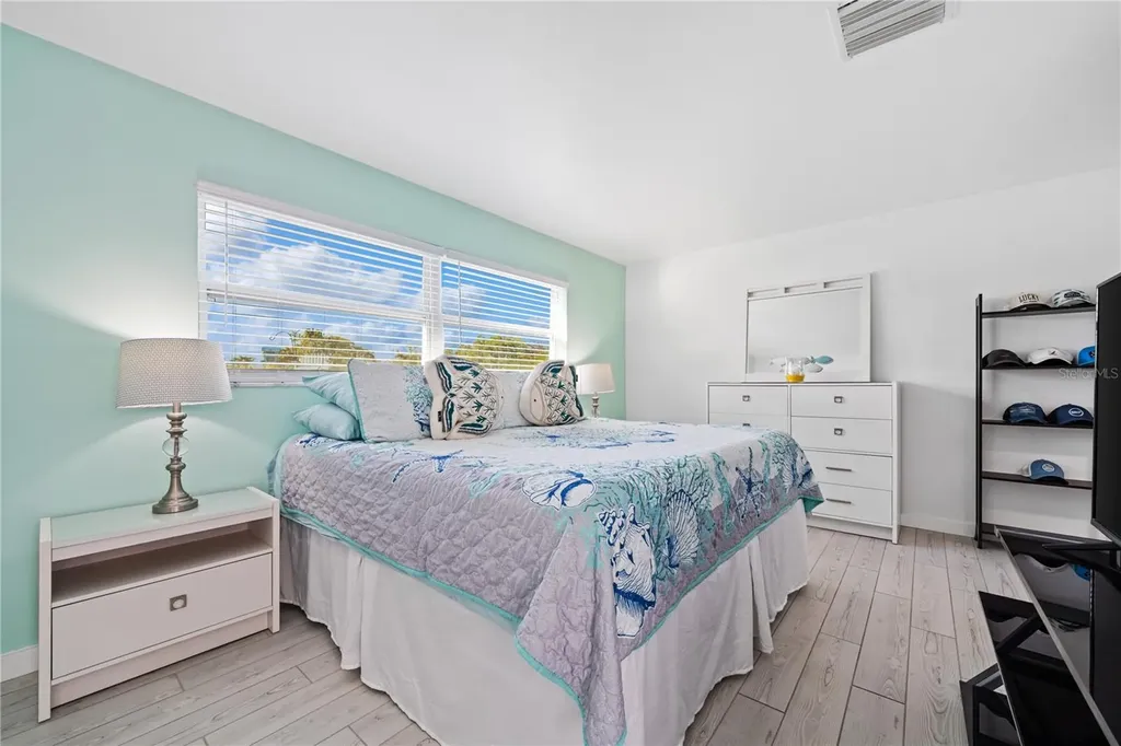 632 Shore Drive Largo FL 33771