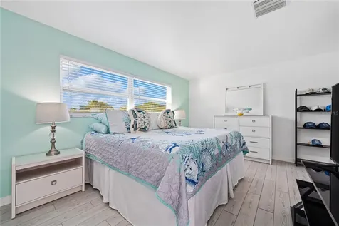 632 Shore Drive Largo FL 33771