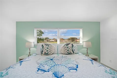 632 Shore Drive Largo FL 33771