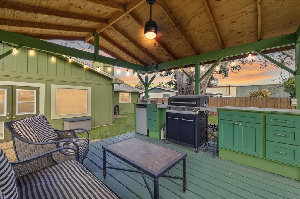 10776 124th Avenue N Seminole FL 33778
