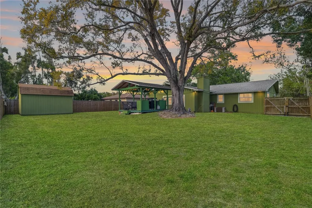 10776 124th Avenue N Seminole FL 33778