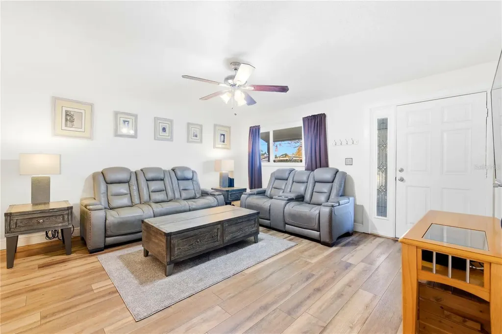 10776 124th Avenue N Seminole FL 33778