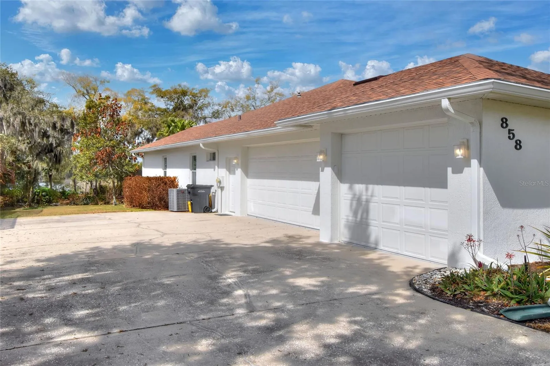 858 Hanover Way Lakeland FL 33813