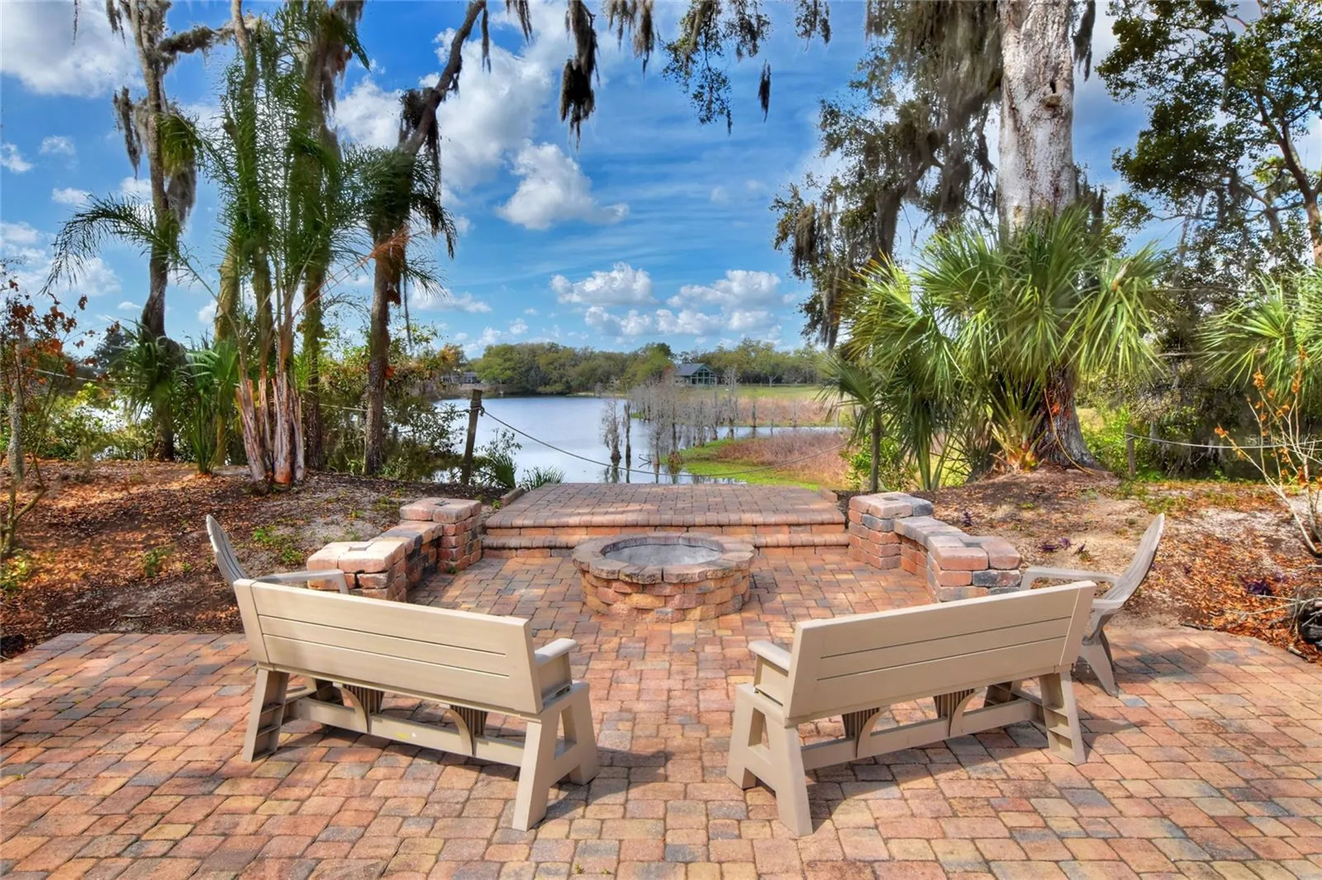 858 Hanover Way Lakeland FL 33813