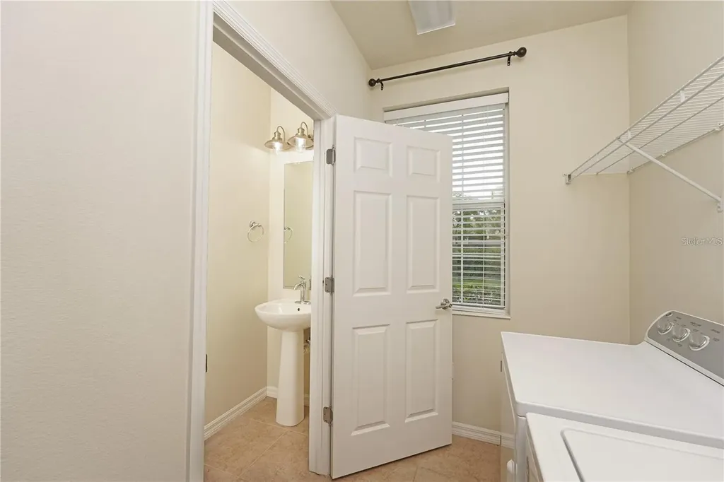 3770 82nd Avenue Circle E Sarasota FL 34243