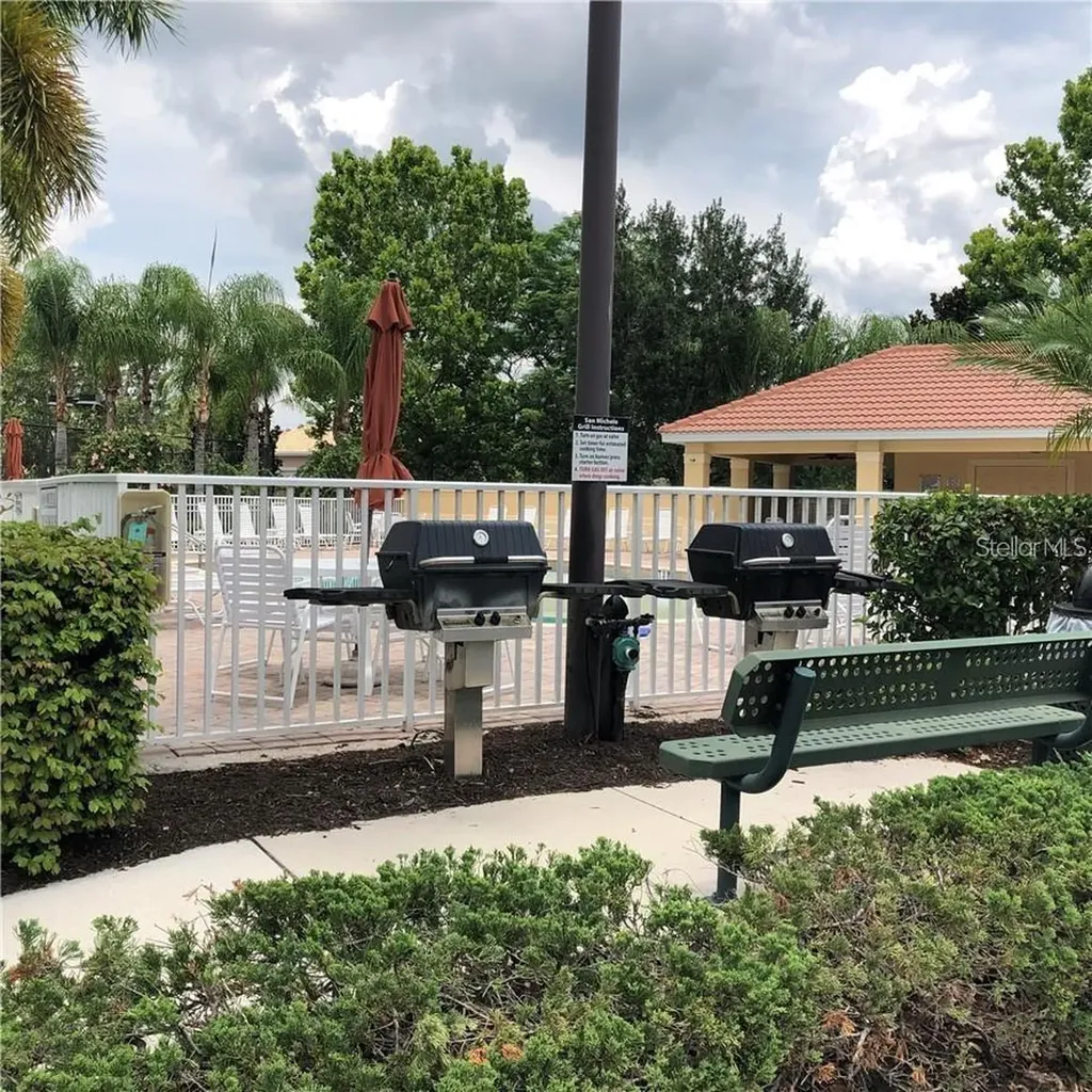 3770 82nd Avenue Circle E Sarasota FL 34243