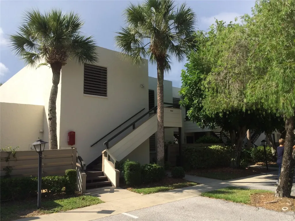 452 Palm Tree Drive Bradenton FL 34210