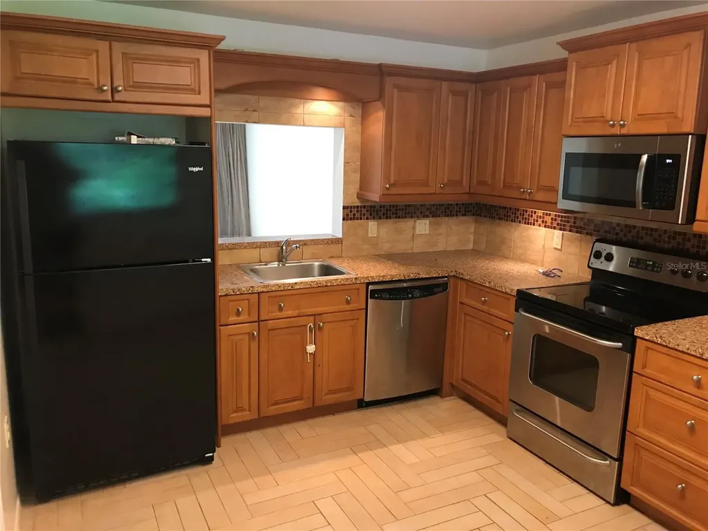 452 Palm Tree Drive Bradenton FL 34210