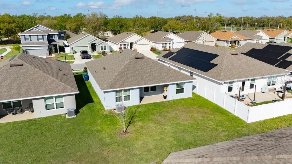 111 Krenson Bay Loop Winter Haven FL 33881