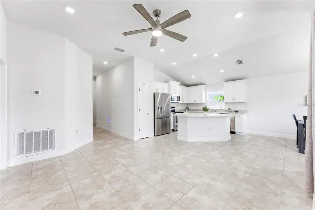 111 Krenson Bay Loop Winter Haven FL 33881