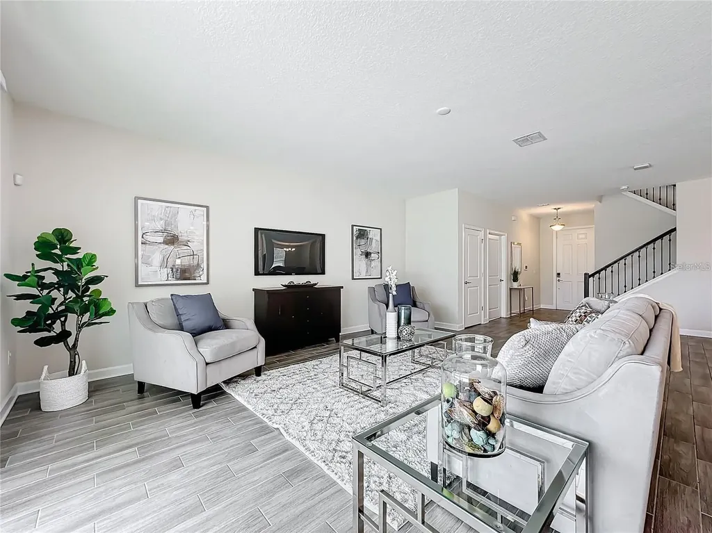8886 Fallen Oak Drive Davenport FL 33896