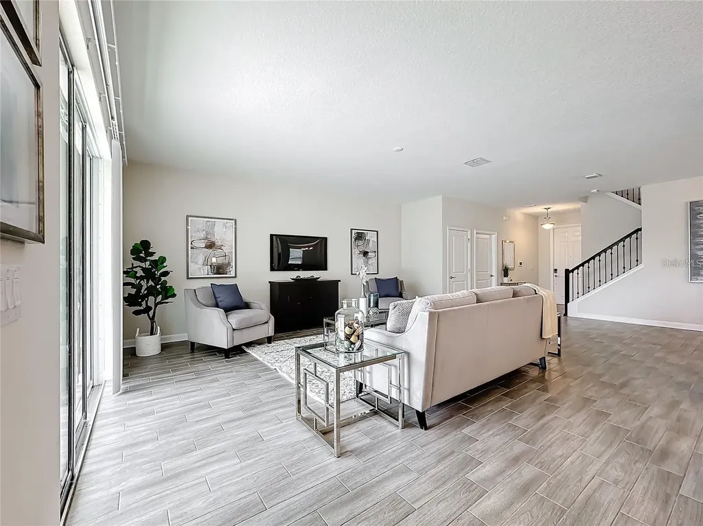 8886 Fallen Oak Drive Davenport FL 33896