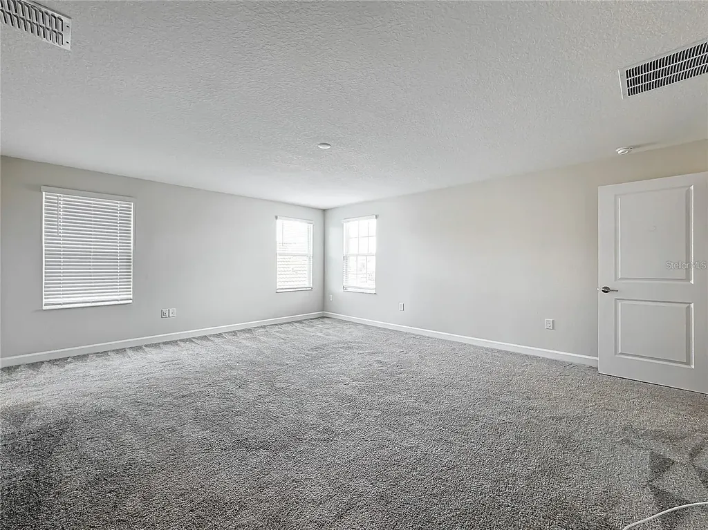 8886 Fallen Oak Drive Davenport FL 33896