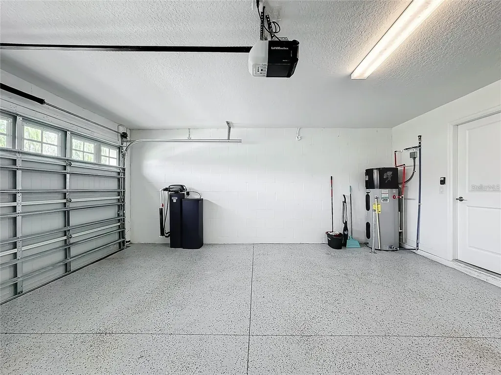 8886 Fallen Oak Drive Davenport FL 33896