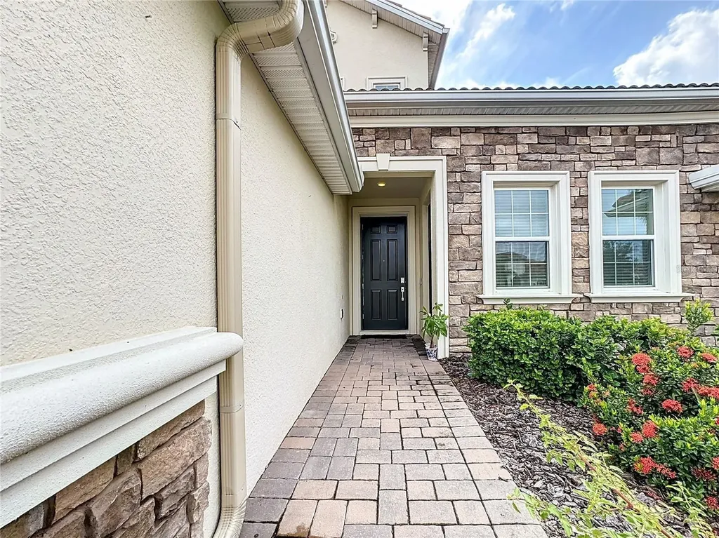 8886 Fallen Oak Drive Davenport FL 33896