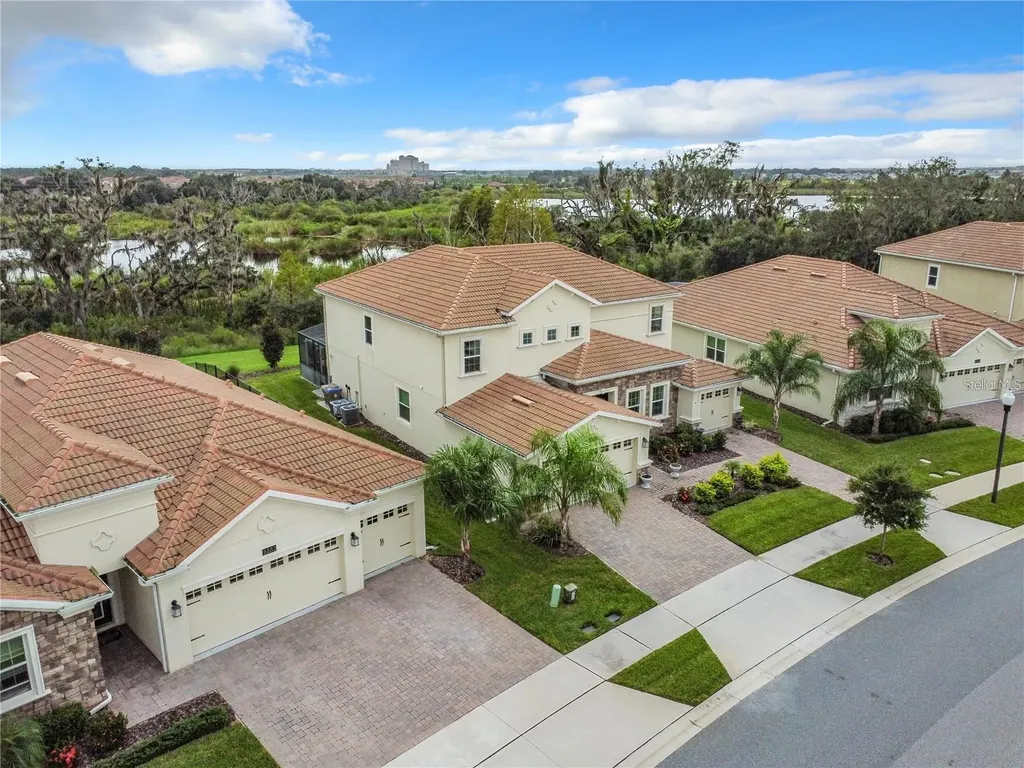 8886 Fallen Oak Drive Davenport FL 33896