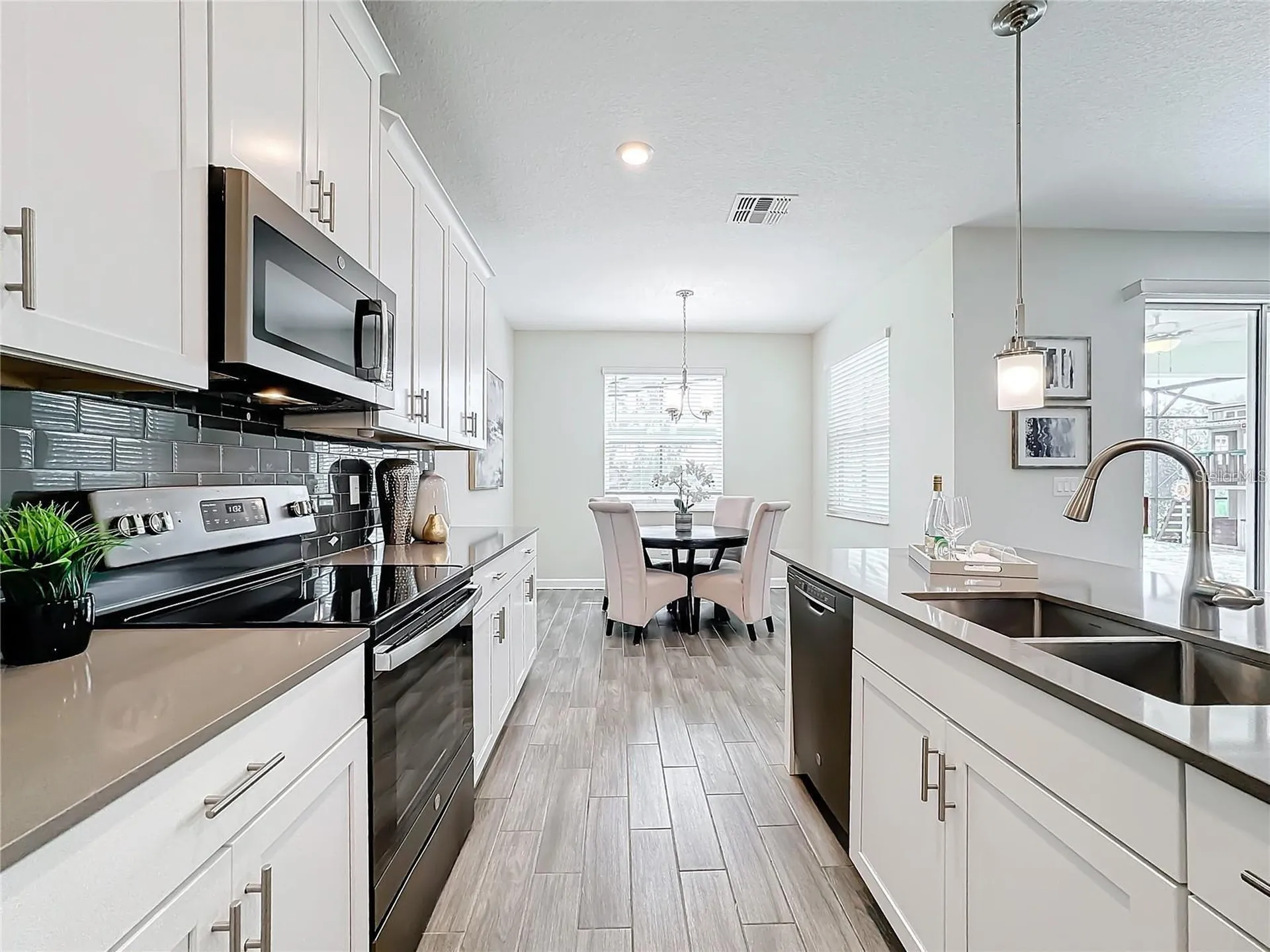 8886 Fallen Oak Drive Davenport FL 33896