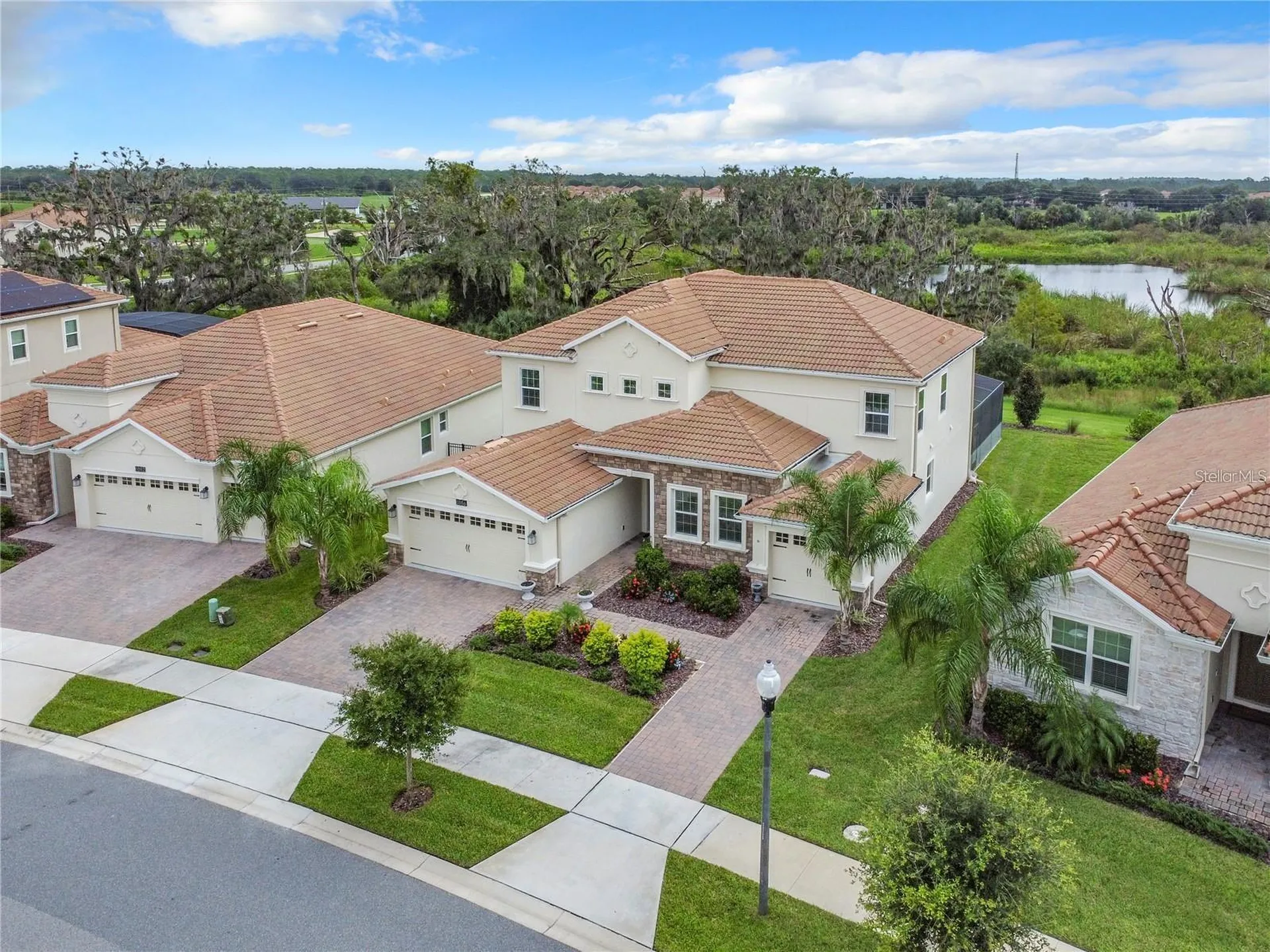 8886 Fallen Oak Drive Davenport FL 33896