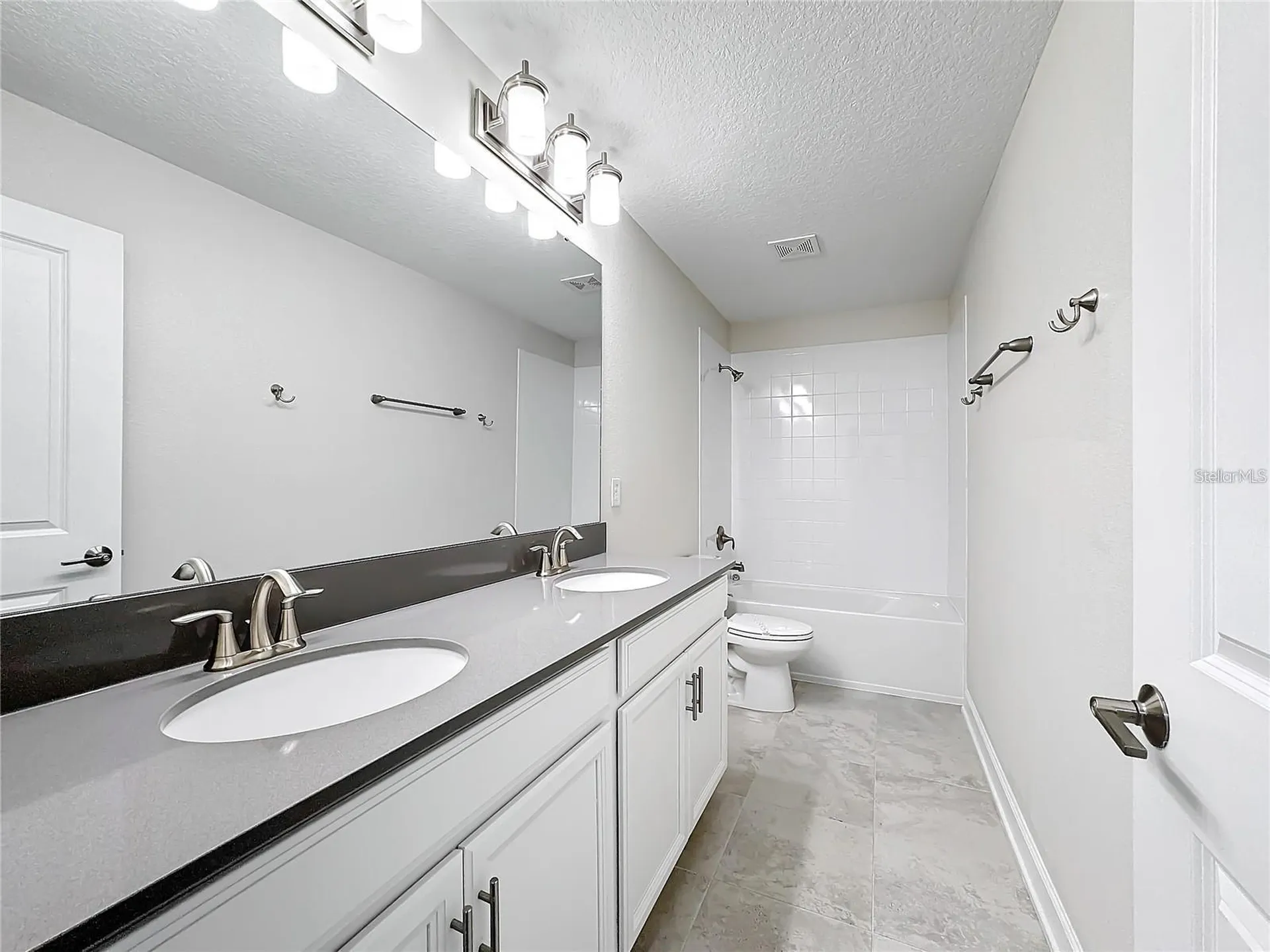 8886 Fallen Oak Drive Davenport FL 33896