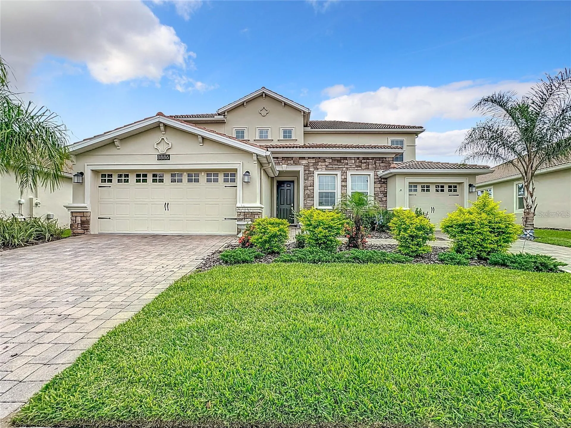 8886 Fallen Oak Drive Davenport FL 33896